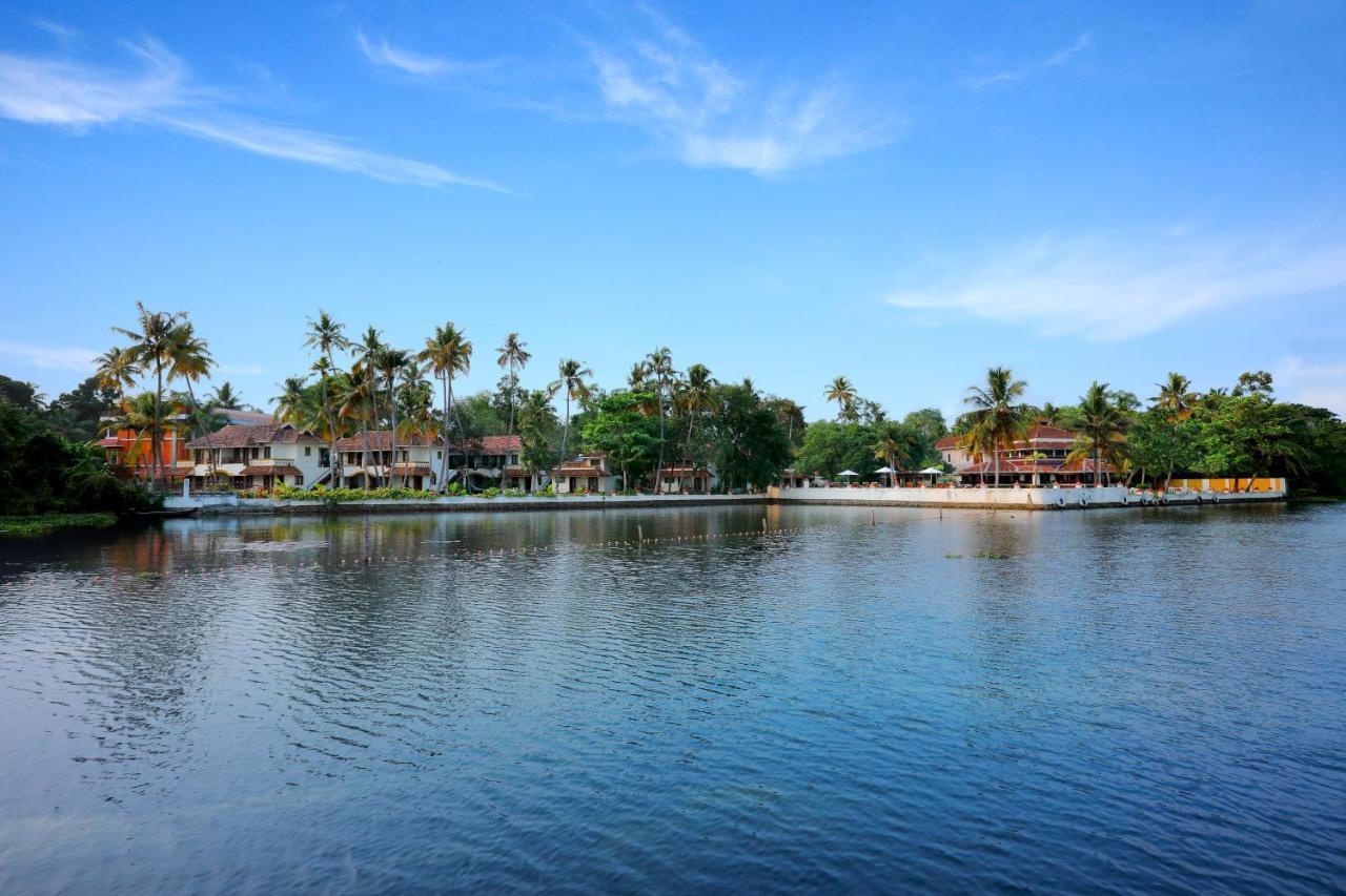 Resort The World Backwaters, Alleppey Kumarakom