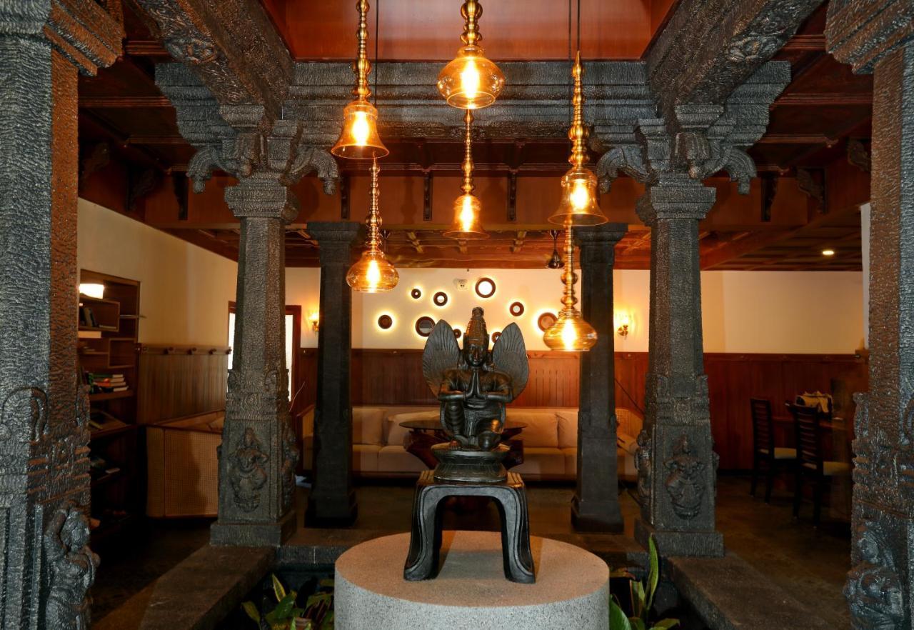 The World Backwaters, Alleppey Resort Kumarakom