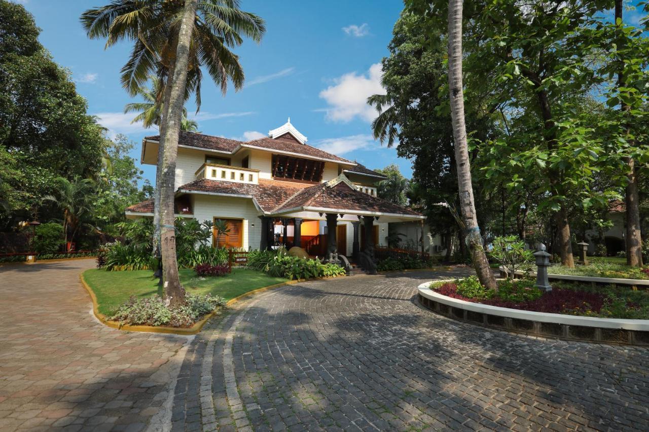 The World Backwaters, Alleppey 4*
