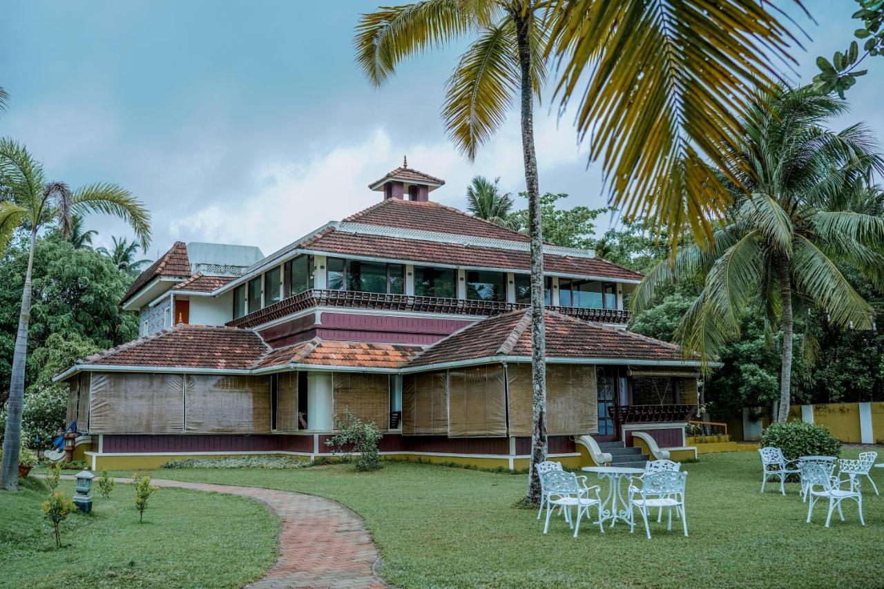 Resort The World Backwaters, Alleppey Kumarakom